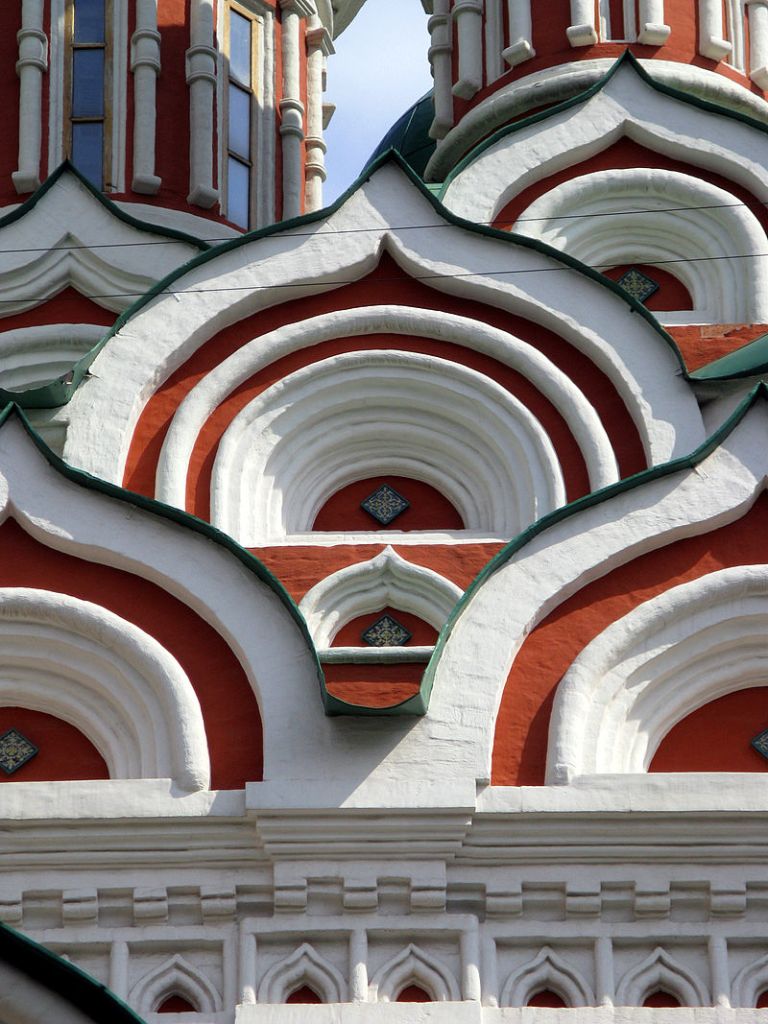 kokochnik de l'eglise sainte trinité de nikitniki à Moscou