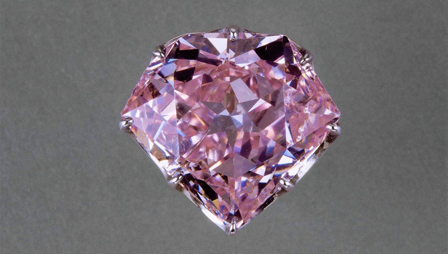 L'Hortensia - diamant rose de la couronne de France